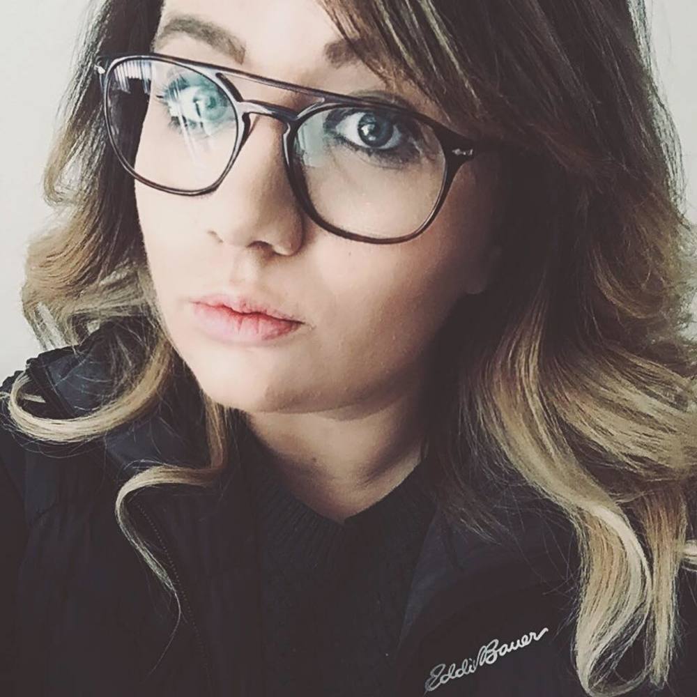Meet your Posher, Kelly